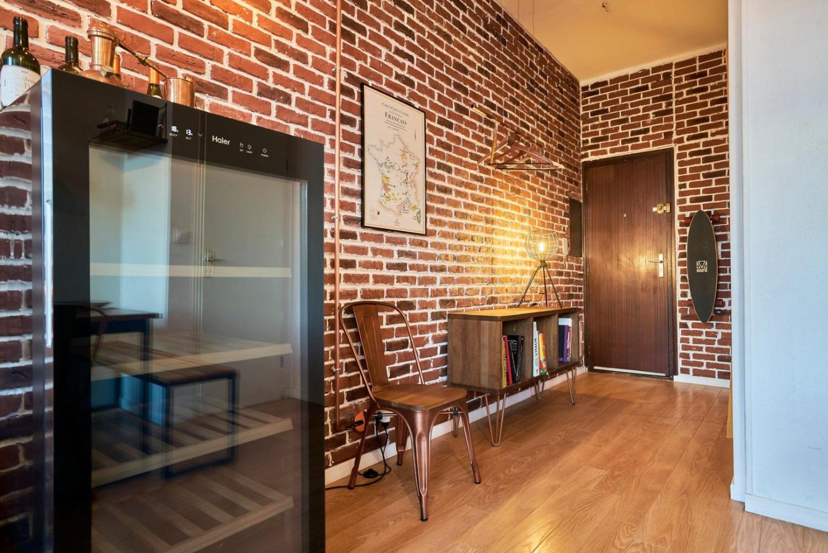 1 Bedroom Apartment Near Metro, Shops & Schools Лилль Экстерьер фото